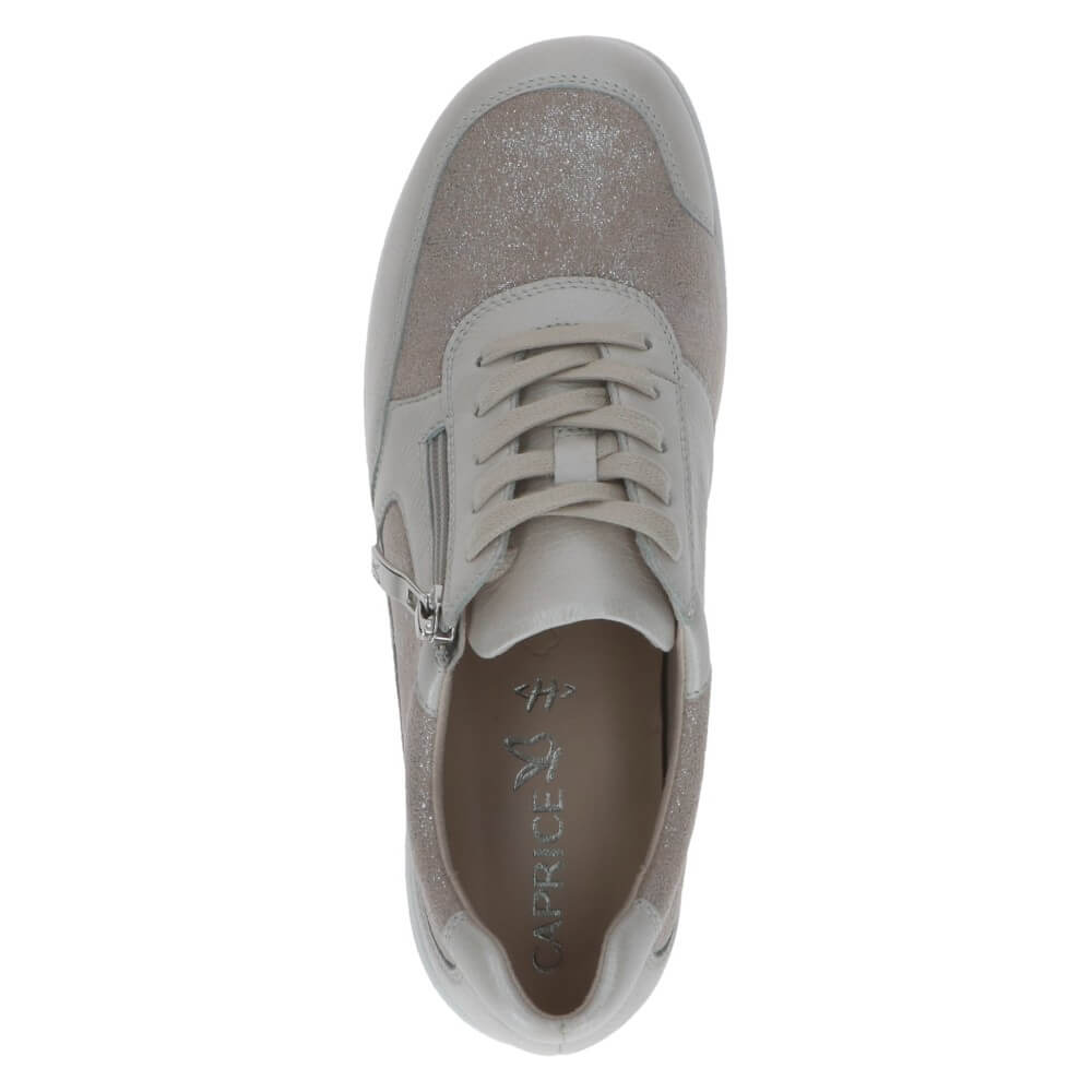 Caprice Beige sneaker with a zipper on a white background