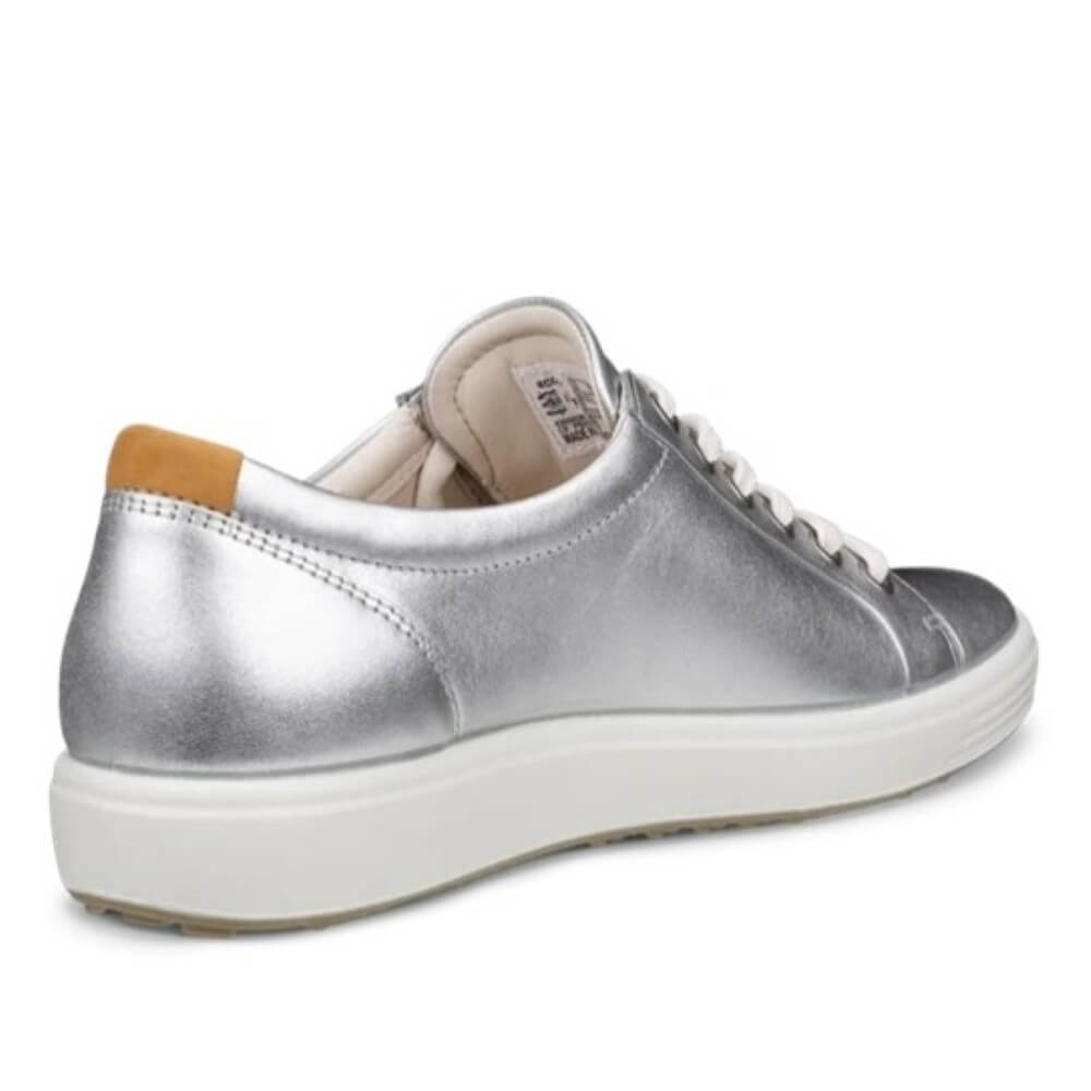 Ecco Soft 7 430003 Embracing ECCO's core values