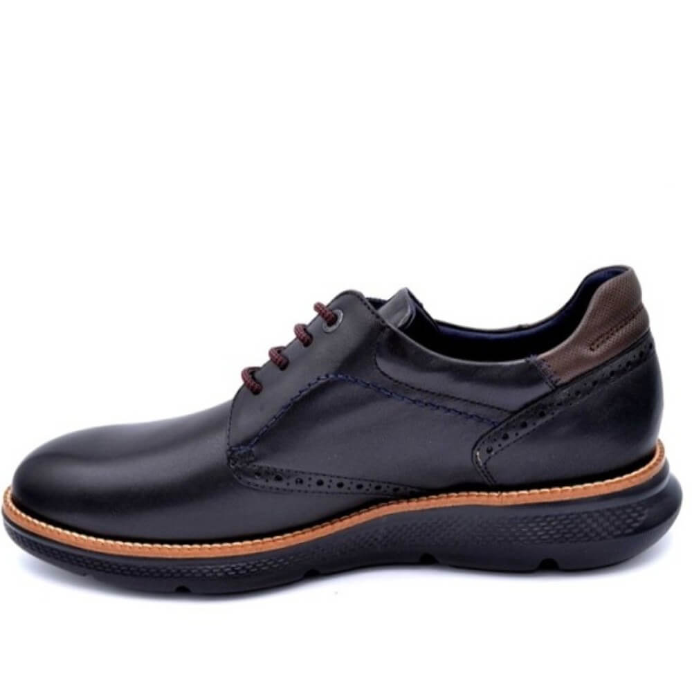 Navy leather shoe with brown accents on a white background Fluchos William Leather Shoe F1351 Navy