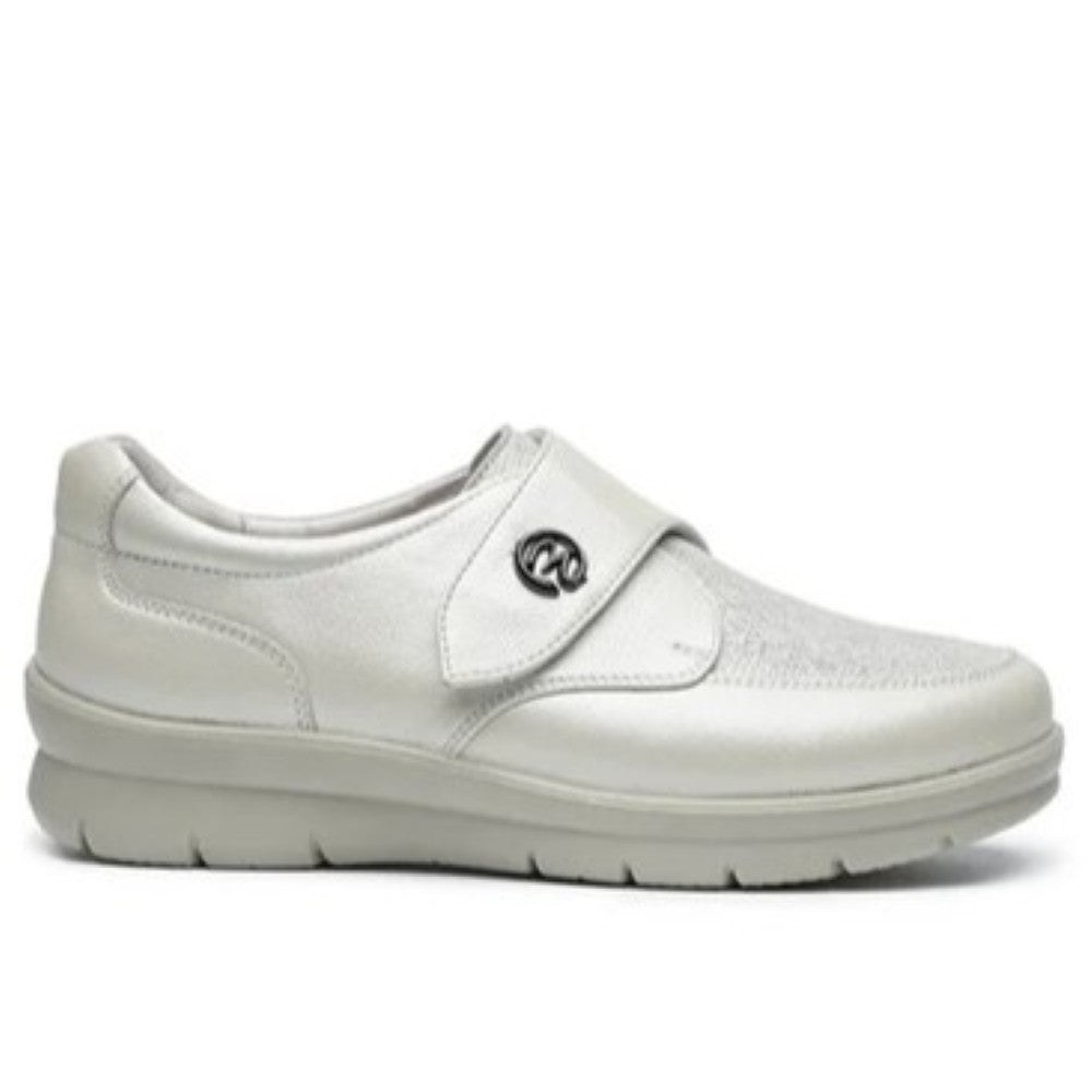 G Comfort Off White shoe with a Velcro strap on a white background
