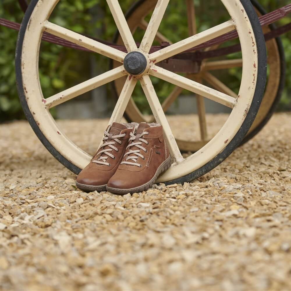Josef Seibel Steffi 53 Waterproof Ankle Cognac