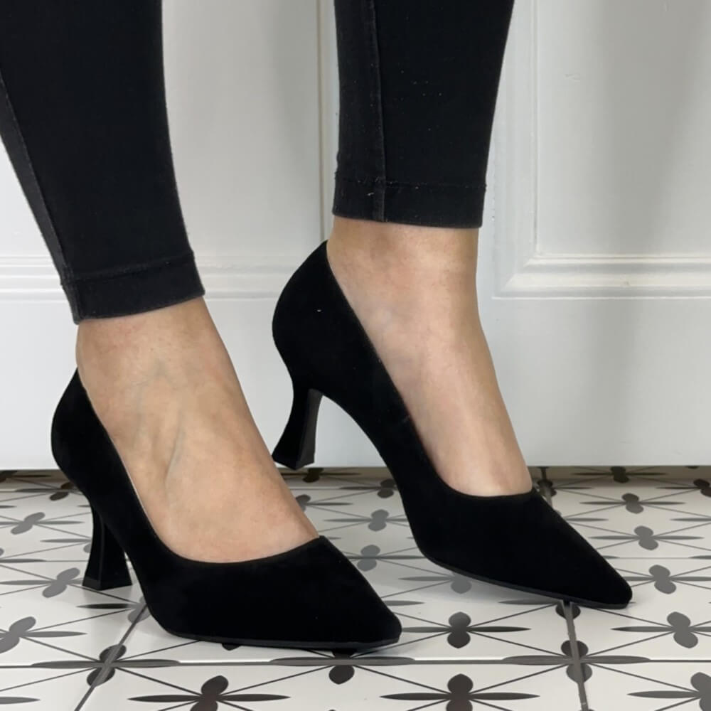 LODI JONA Black Suede Pumps