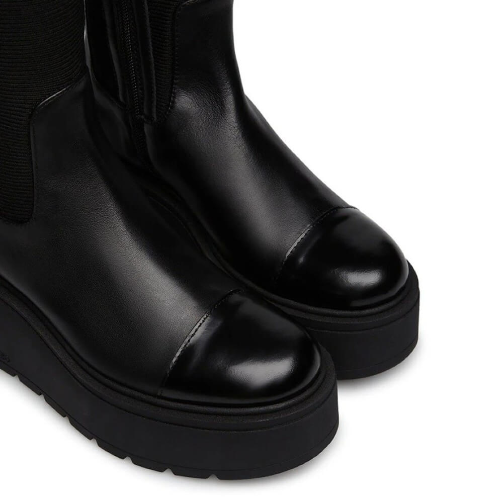 Black knee-high platform boot on a white background Marco Moreo Knee High Vale Kelly A134 Black