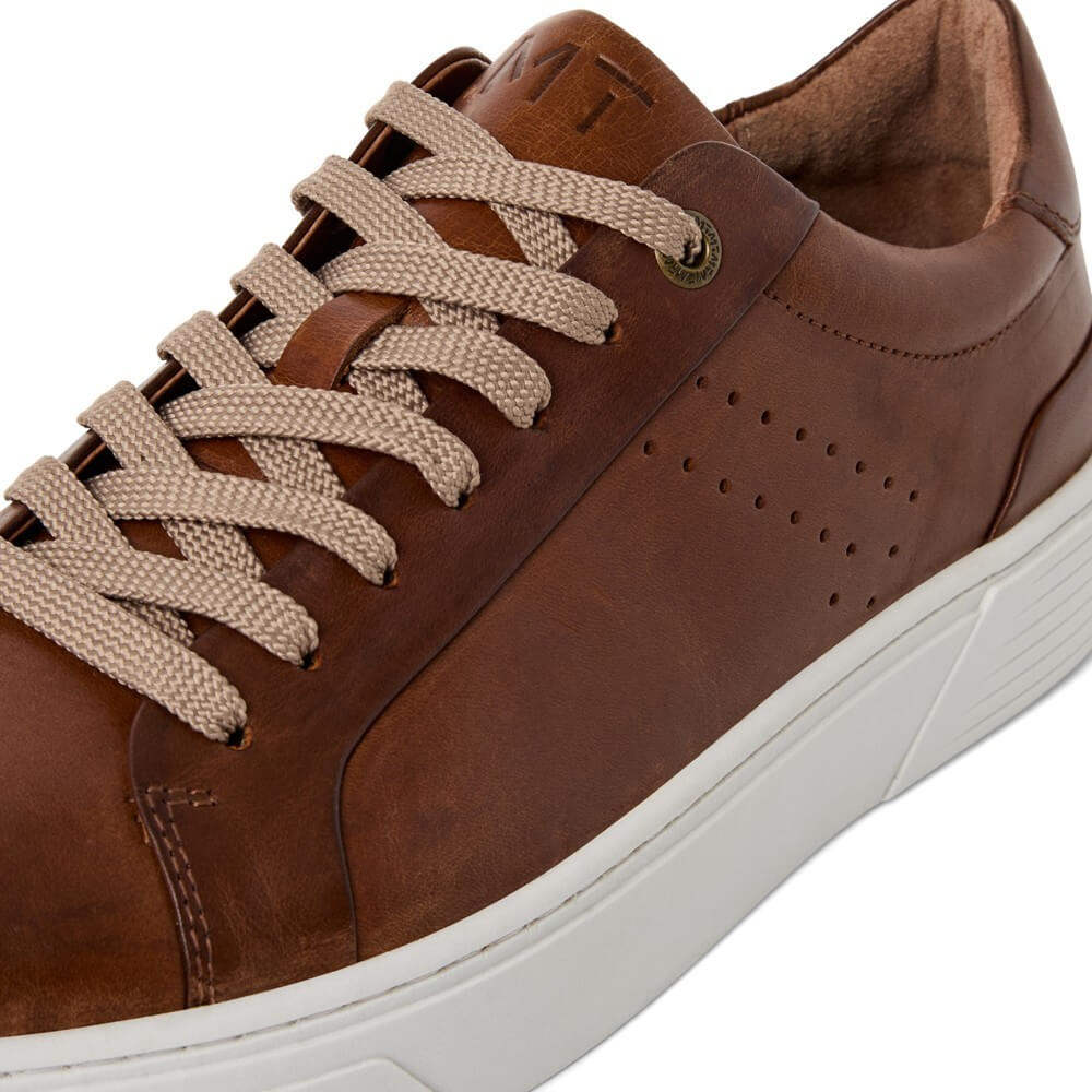 Marco Tozzi Gents Brown leather sneaker with white sole on a white background