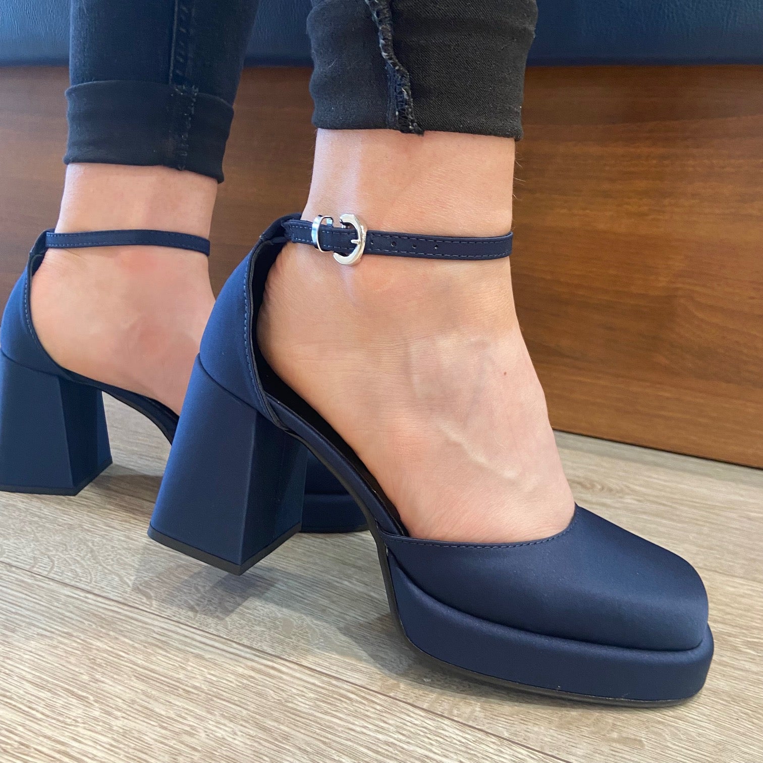 Marco Moreo Shirley Geneva D3201-NAVY