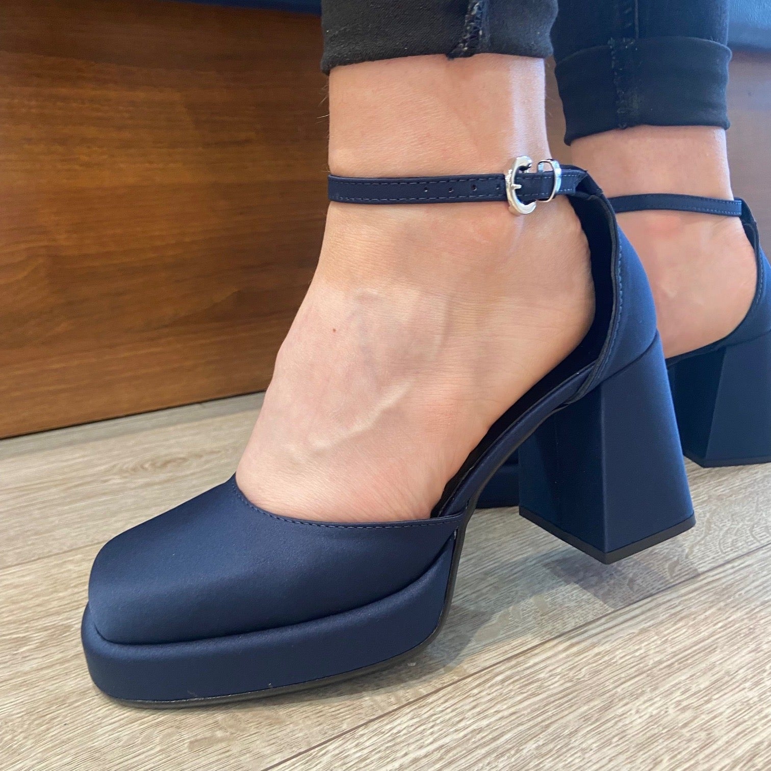 Marco Moreo Shirley Geneva D3201-NAVY