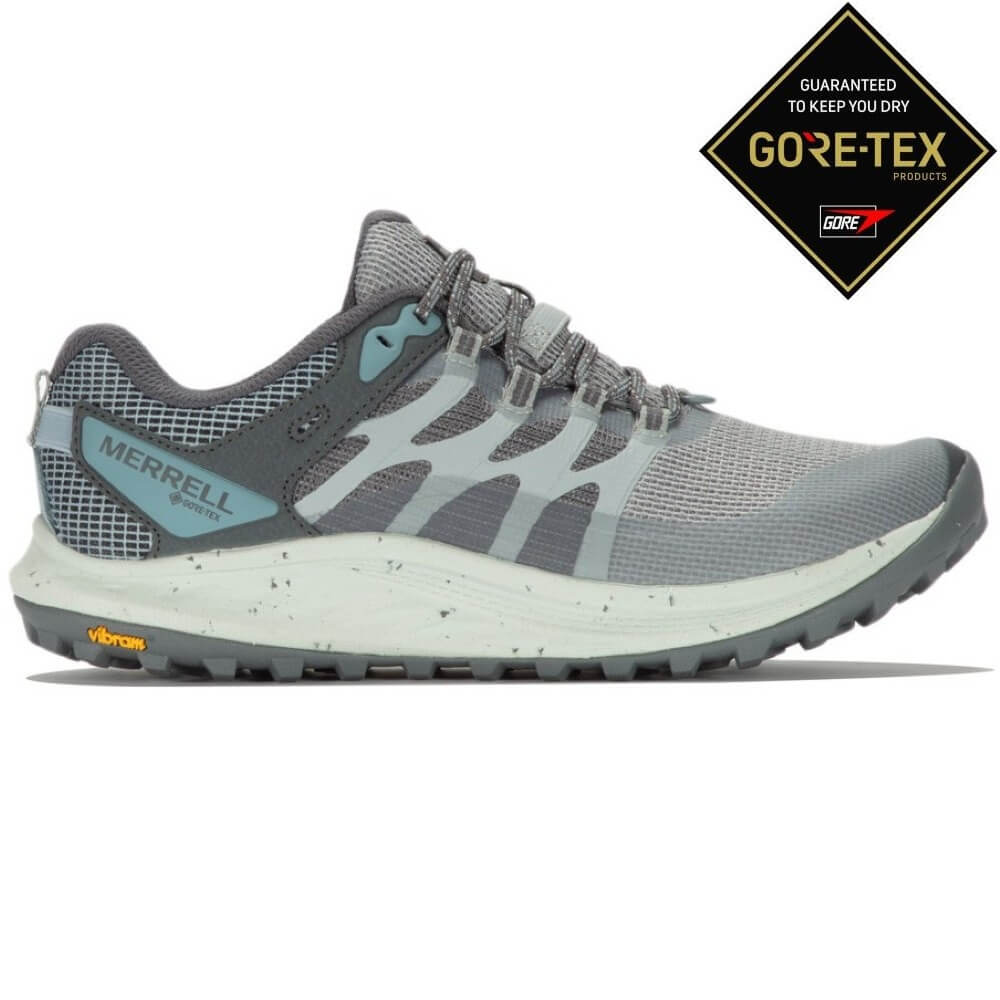 Gray Merrell hiking shoe with GORE-TEX logo on a white background Merrell Antora 3 GORE-TEX Gris Moyen Grey