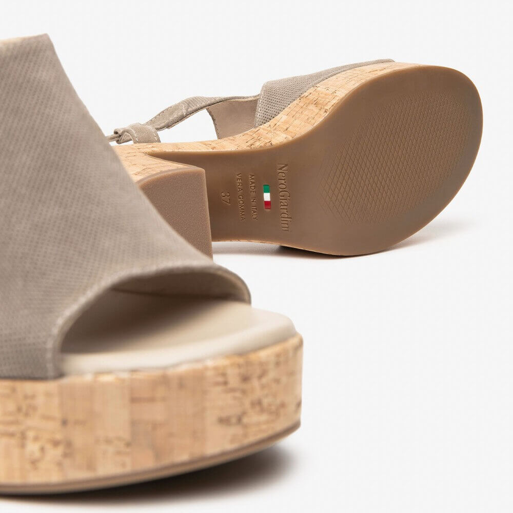 NeroGiardini Sandals E513621D Taupe