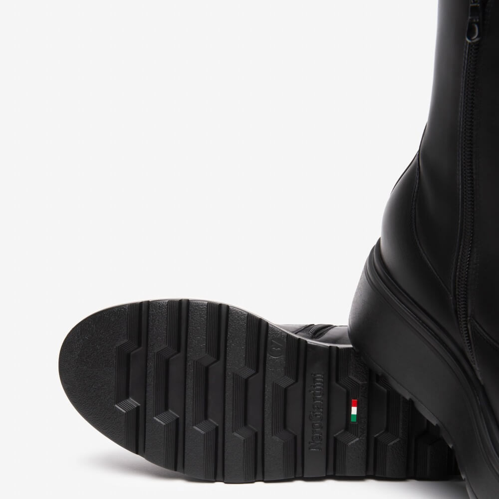 NeroGiardini Leather Ankle Boots I514901D Black