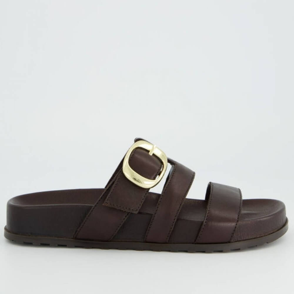 Paul Green 6171 Brown sandal with a gold buckle on a light grey background