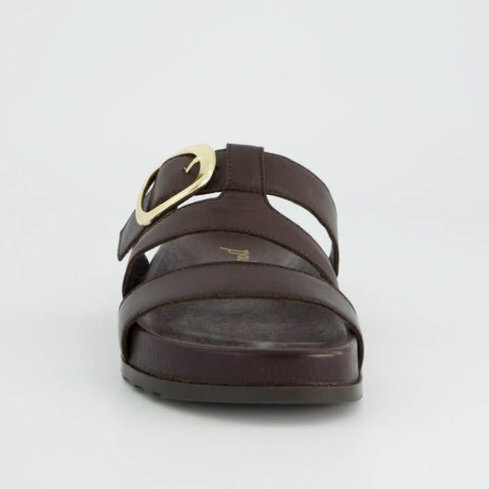 Paul Green 6171 Brown sandal with a gold buckle on a light grey background