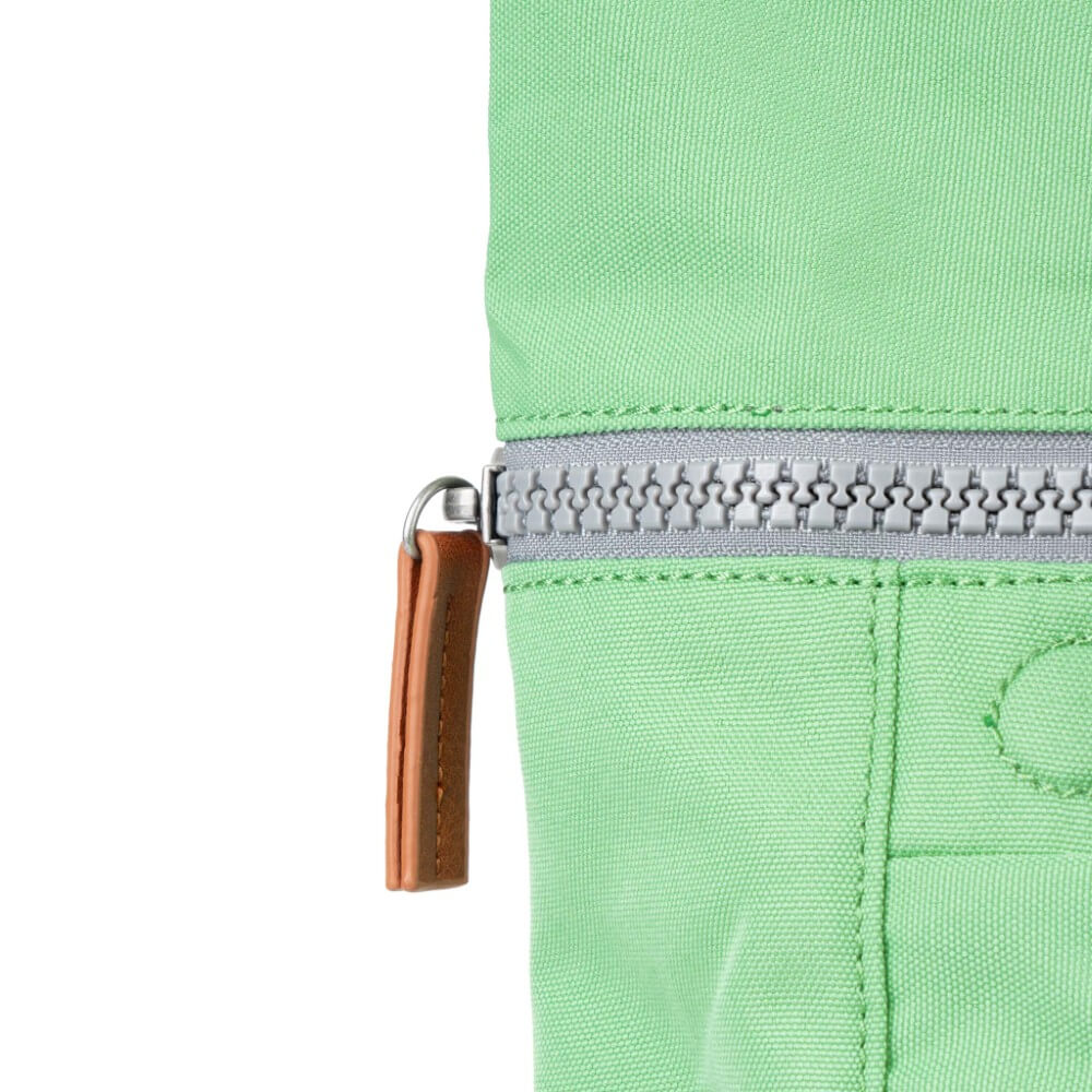 Roka Finchley A Large Canvas-PEPPERMINT