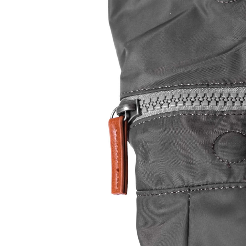 Roka CANFIELD-B Medium Nylon -GRAPHITE