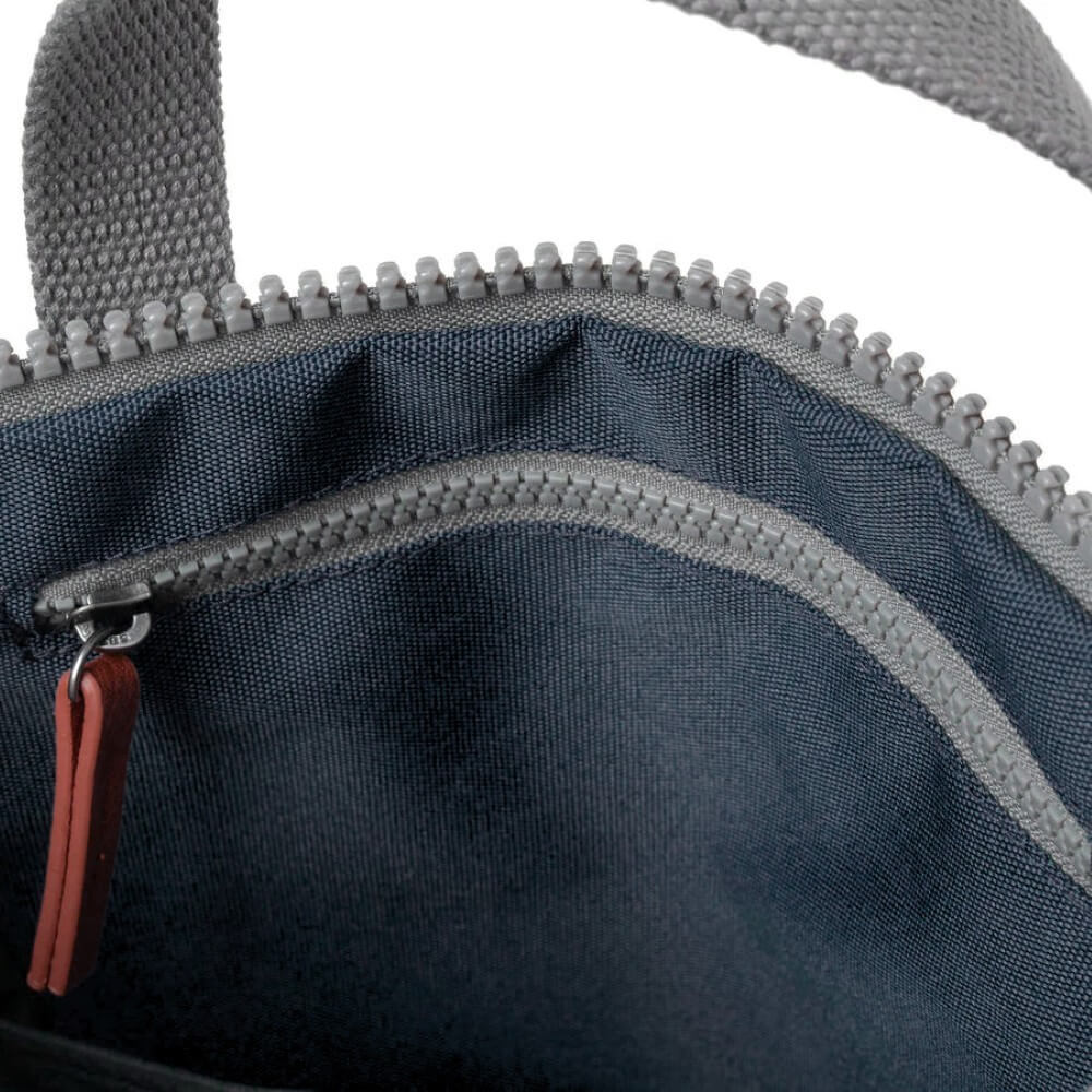 Roka Finchley A Backpack Large Canvas Smoke