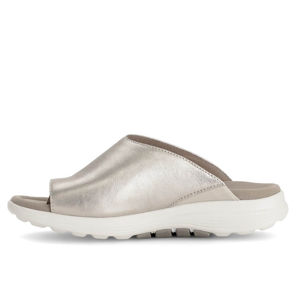 Rollingsoft Gold toe-post sandal