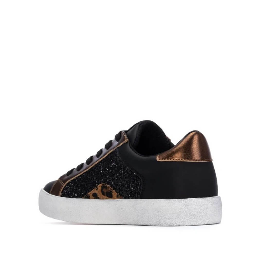 Black sneaker with bronze accents on a white background Teddy Smith Trainer 120255 Black & Bronze
