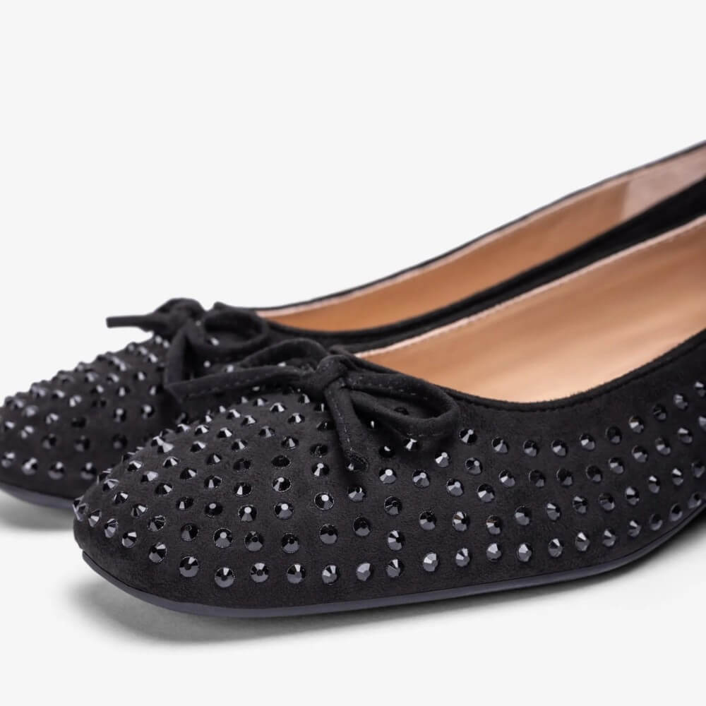 Unisa Calima Ballerina shoe with gemstones and a bow