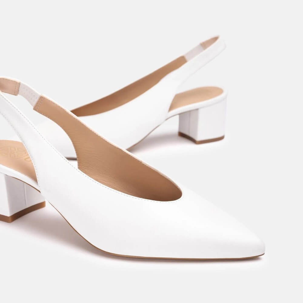 Unisa Jensen Slingback leather shoe with a pointed toe