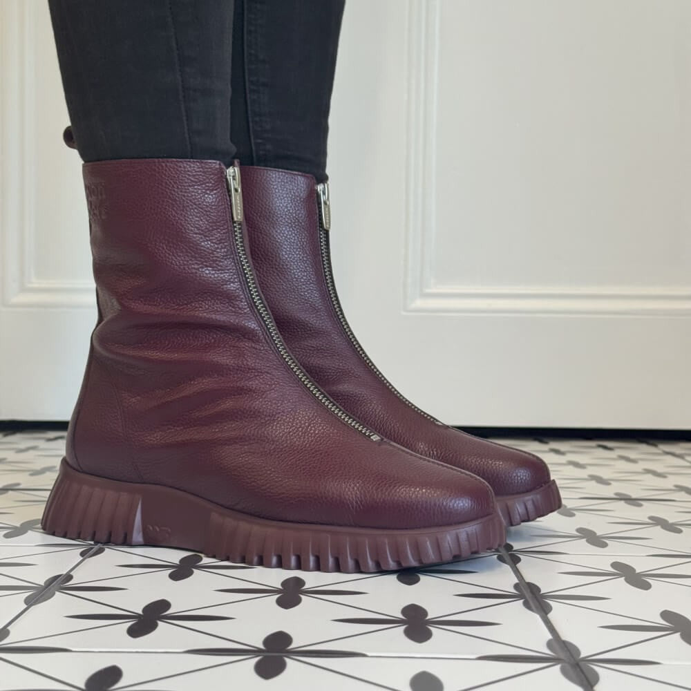 Wine Red Centre zip ankle boots Wonders Flexfly 03 Leather Centre Zip A-4403-WINE