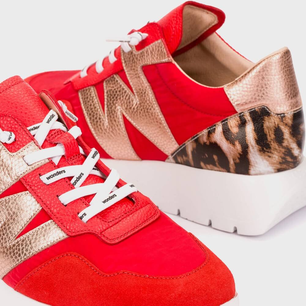 Wonders A-24100 red trainer with white soles and leopard patch