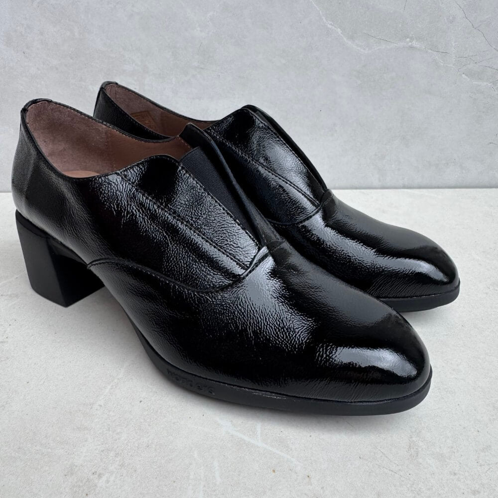 Black leather Block heel shoes with a brown interior Wonders REGHOST 04 H-6704 -BLACK