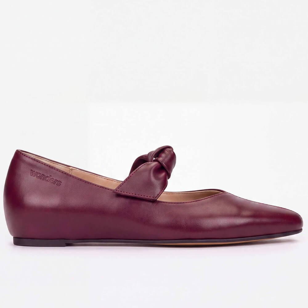 Wonders Wine Red leather wedge ballerinas with a Mary-Jane Bow on a white background