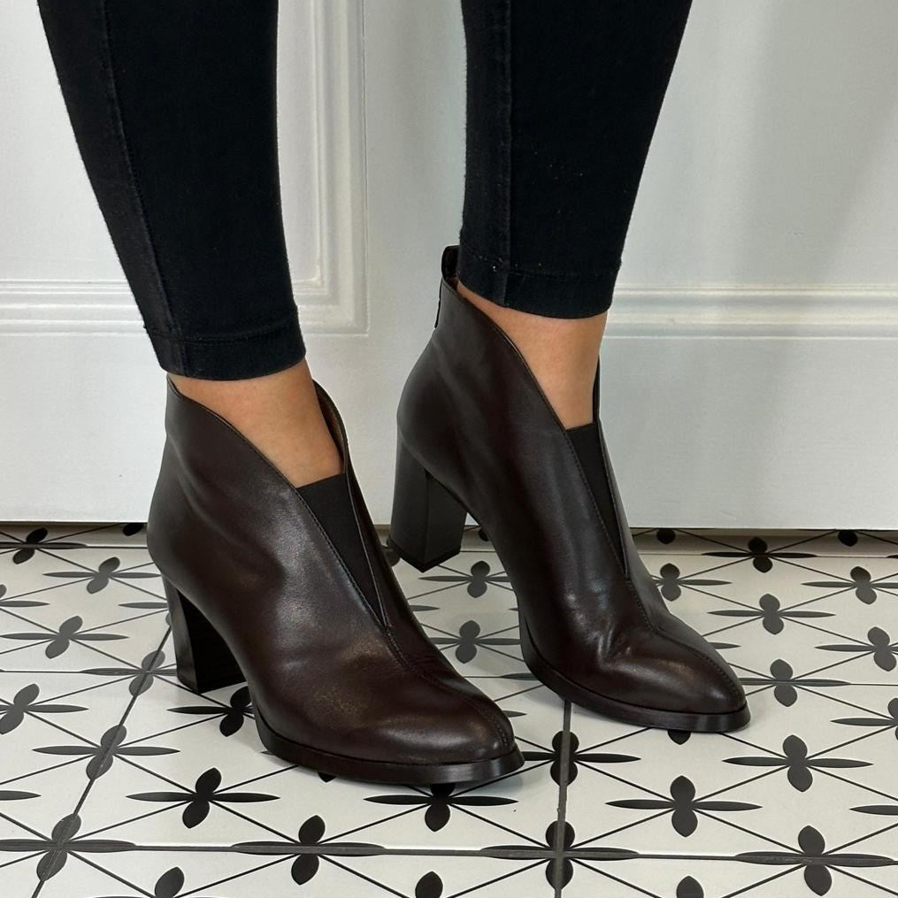Wonders V cut Flex12 Leather Ankle Boot L-1112 Testa Brown