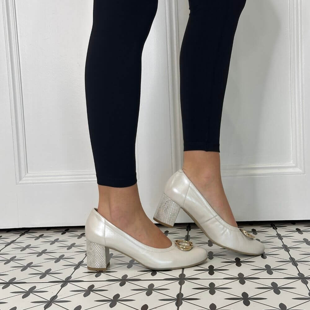 Bioeco 6736 H Fit Court Shoe-PEARL