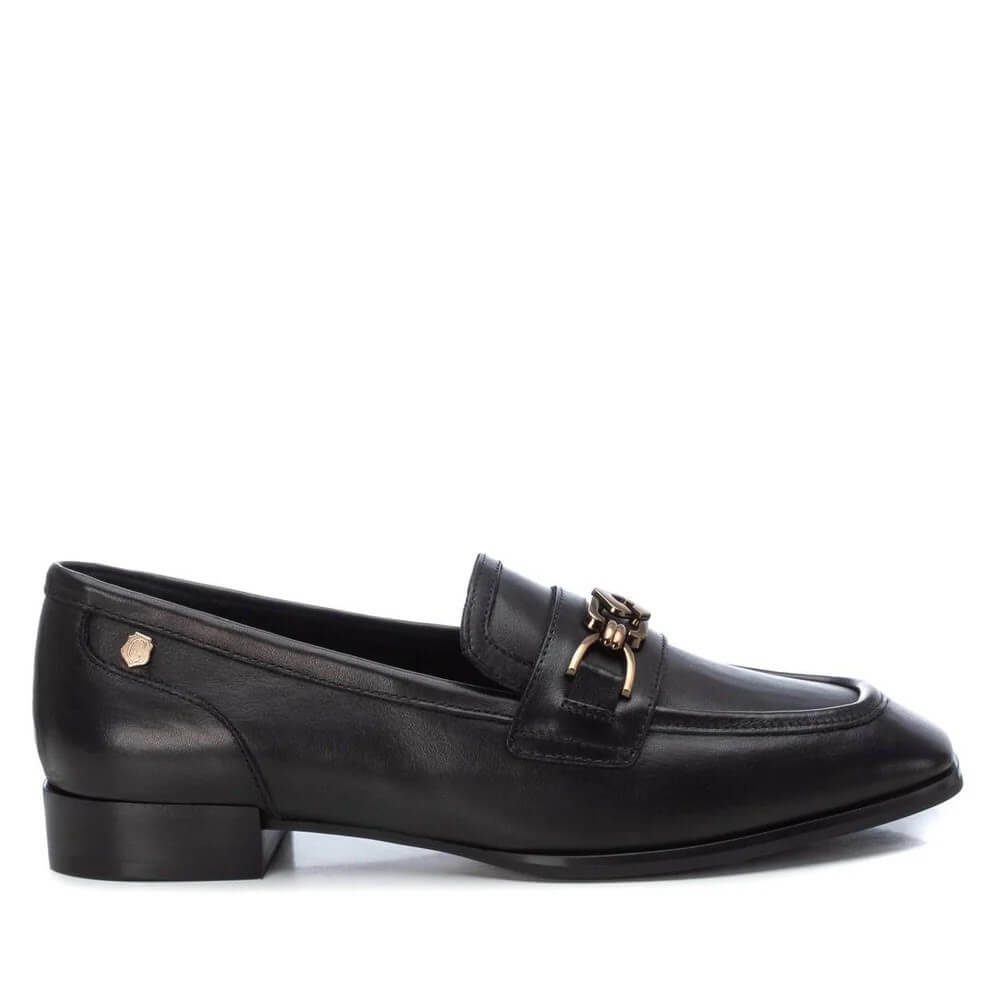 Carmela 16198602 Leather Loafer-BLACK