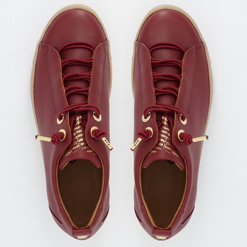 wine Red sneaker with a beige sole on a light gray background Paul Green 5017-43x-438 Super Soft
