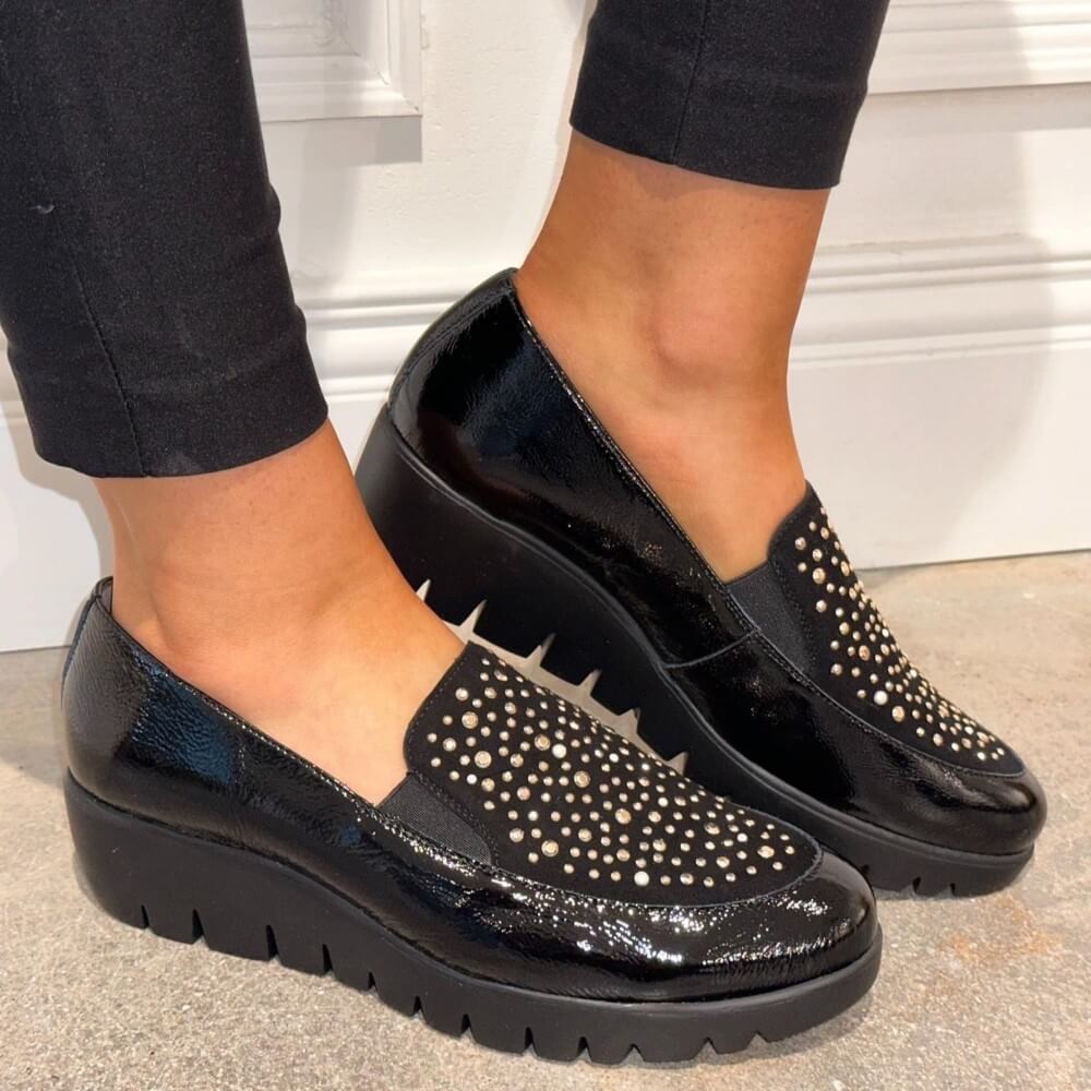 Wonders C-33120 Fly Wedge-BLACK