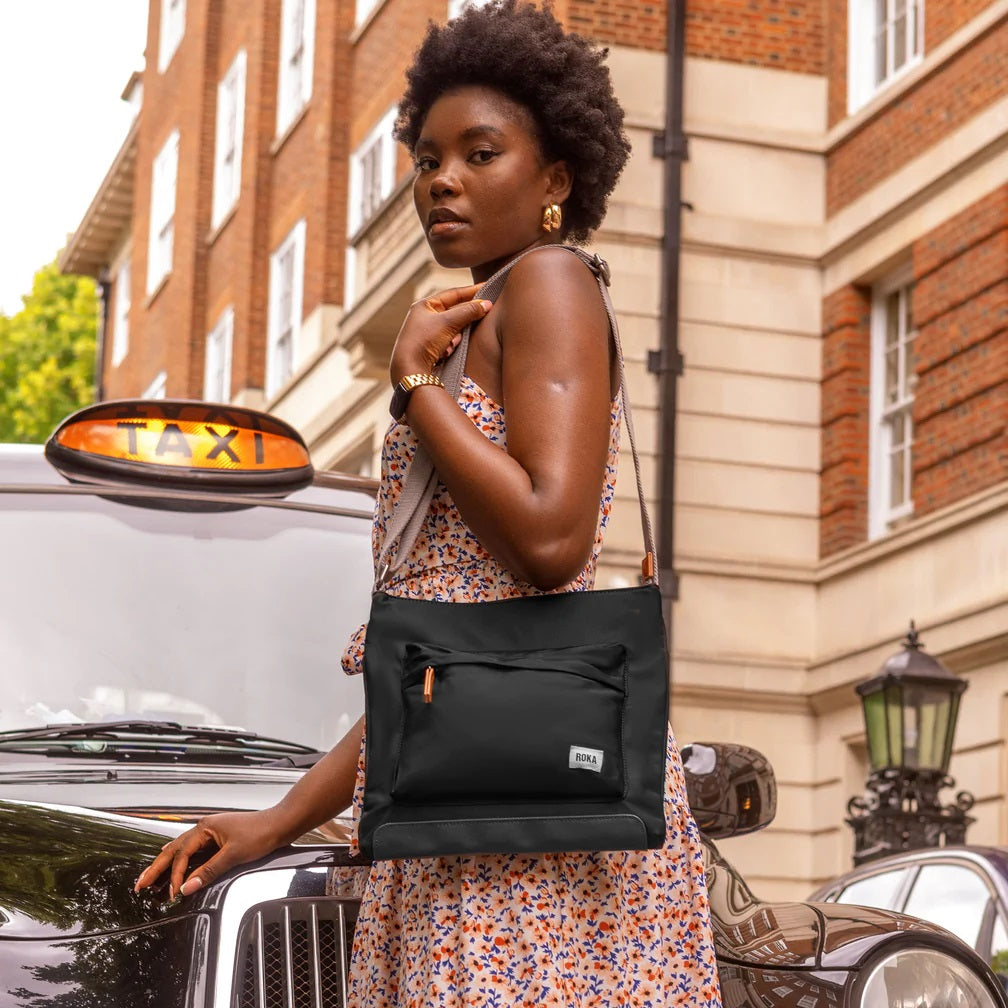 ROKA KENNINGTON SUSTAINABLE CROSSBODY -BLACK