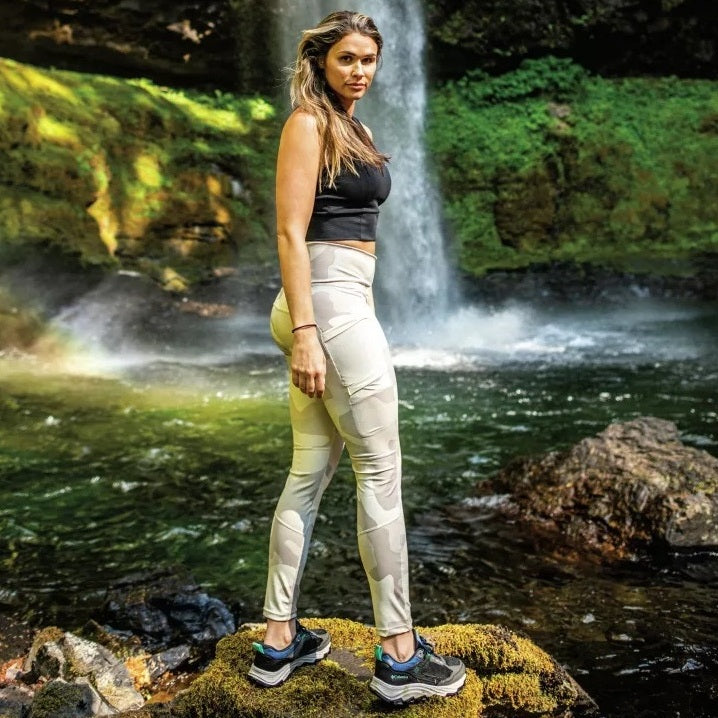 Columbia Women’s Hatana™ Max Waterproof Multi-Sport Shoe-GREY