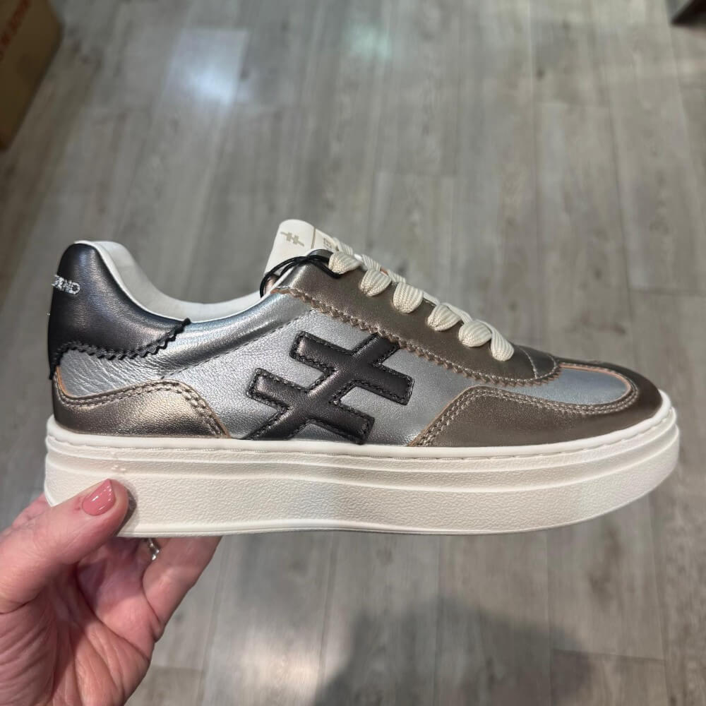 Another Trend Gold and silver platform sneakers
