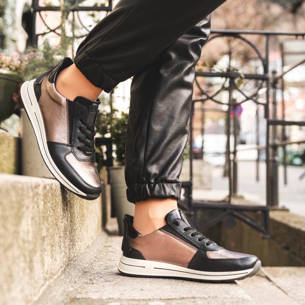 ara Black and bronze sneaker with a white sole on a white background Ara Osaka 2 Easy2go slip-on 12-24836 Black Cashmere