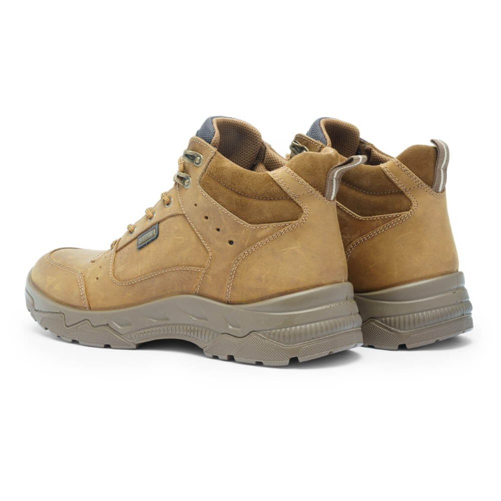 Gore-Tex men's brown boot