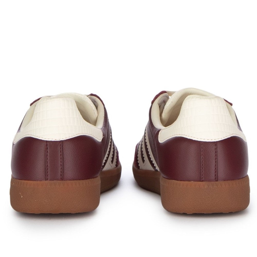Wine and white sneaker with visible branding on a white background Back 70 Cloud N26 Retro Sneakers Burgundy