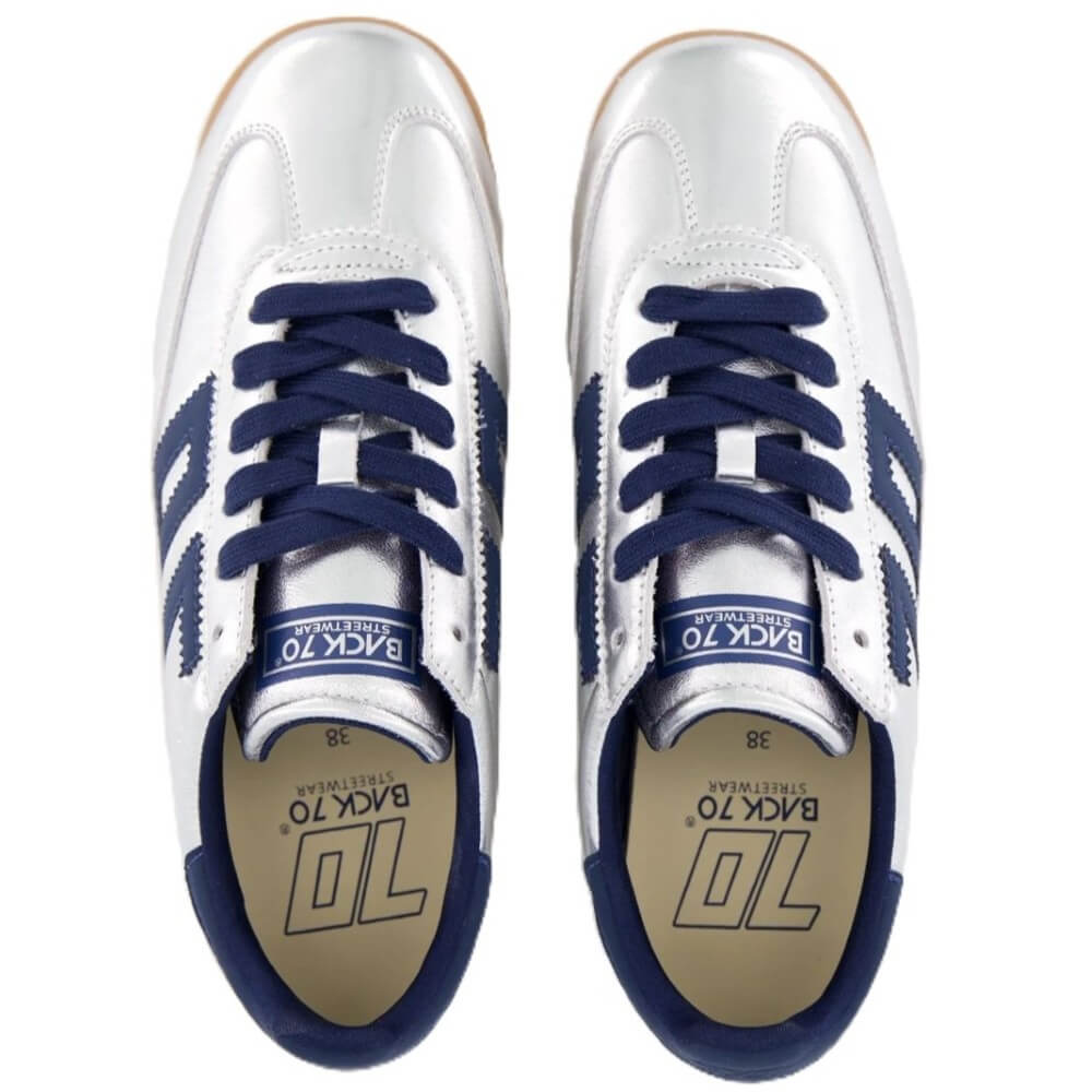 Silver sneaker with blue accents on a white background Back 70 Jogger MN43 Retro Trainer Silver Navy