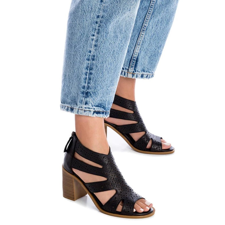 Carmela Block Heel Sandal 160694-BLACK