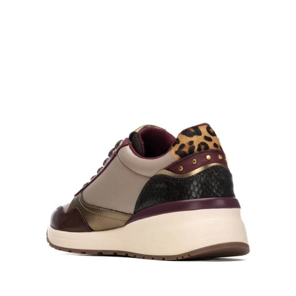 Multi-coloured sneaker with a white background Carmela Leather Trainer 162442-WINE
