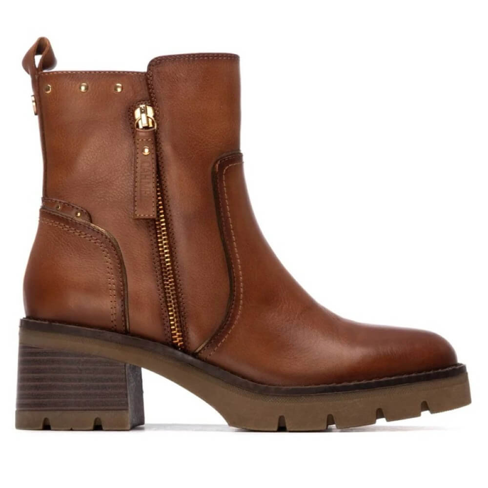 Camel Leather Ankle Boot Block heel and gold side zip