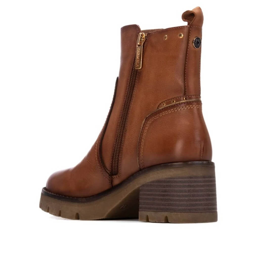 Camel Leather Ankle Boot Block heel and gold side zip