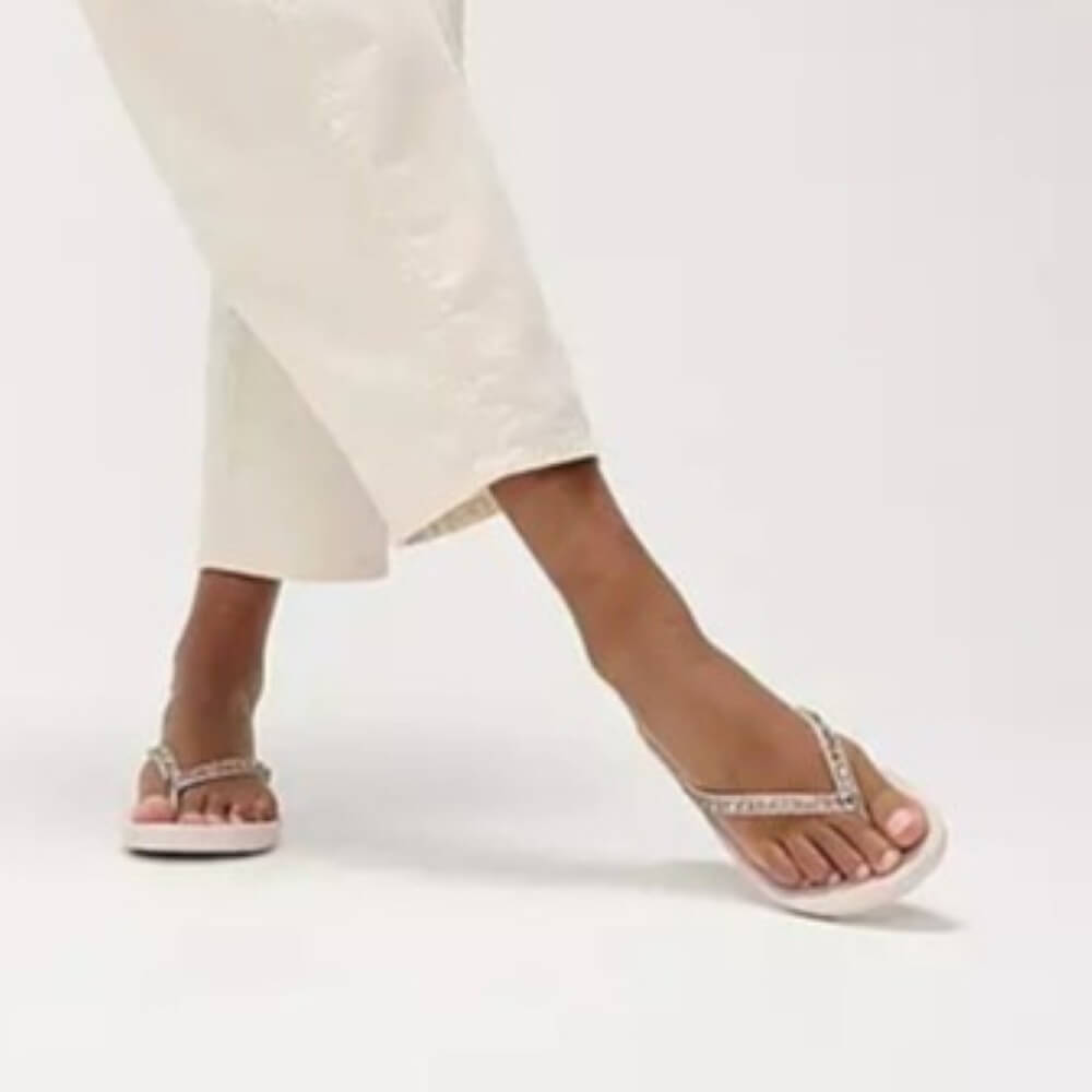 FitFlop iQUSHION Sparkle Toe-Posts Nude Rose