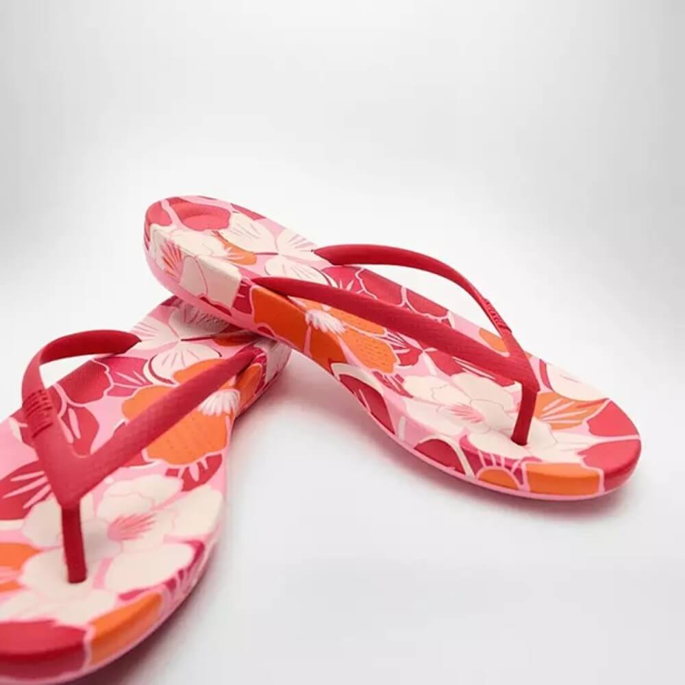 Fitflop IQUSHION Flowerz Ergonomic Toe-Posts Redberry Mix