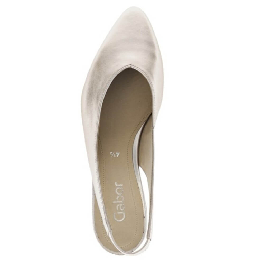 beige pointed-toe shoe on a white background