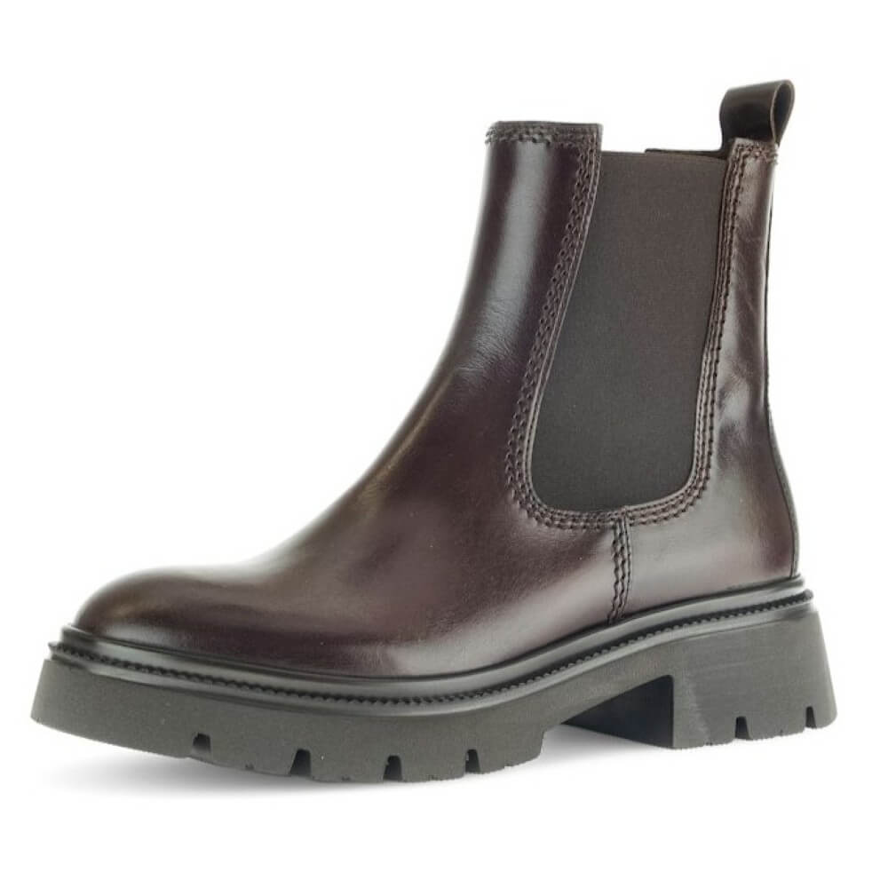 Brown leather Chelsea boot on a white background Gabor Marissa Chelsea Boots 71.850.28 Brown