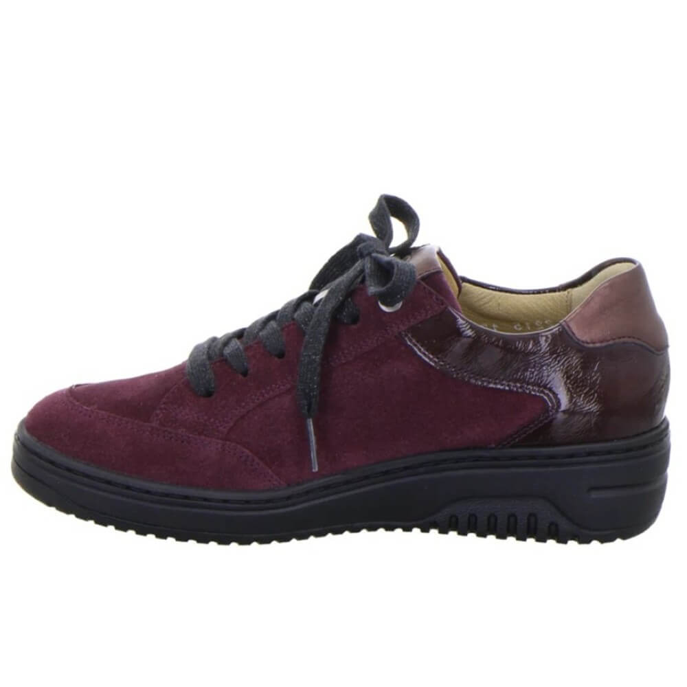 Hartjes Soul 162.1703 Extra Wide K-Fit Laced-up sneaker in aubergine