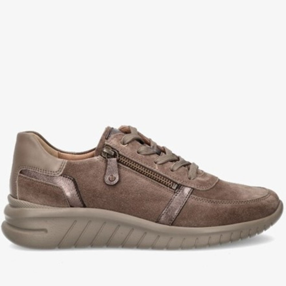 Brown sneaker with a zipper on a white background Hartjes Wave Lace-up H-Fit 162.2401