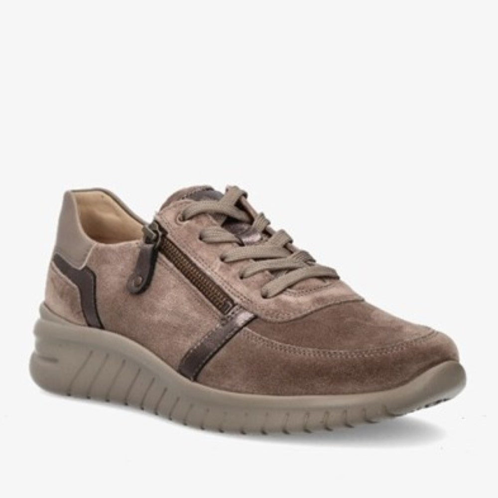 Brown sneaker with a zipper on a white background Hartjes Wave Lace-up H-Fit 162.2401