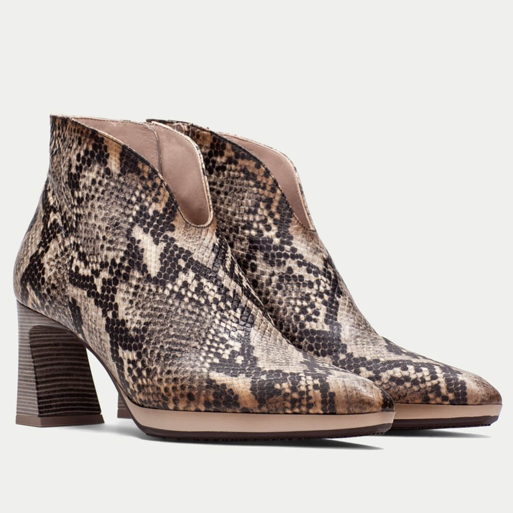 Snake print ankle boot on a light gray background  Hispanitas Atlanta HI254270 Leather Ankle Boot Anaconda Snake Print